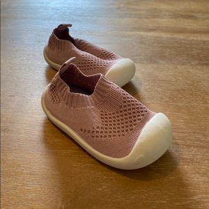Toddler sock shoes